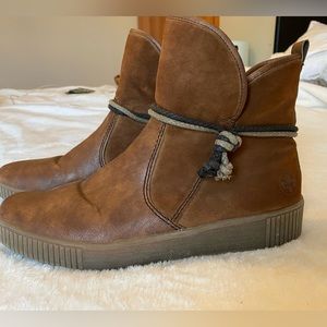 Real leather, faux Sherpa lined slip on, sip up boots
